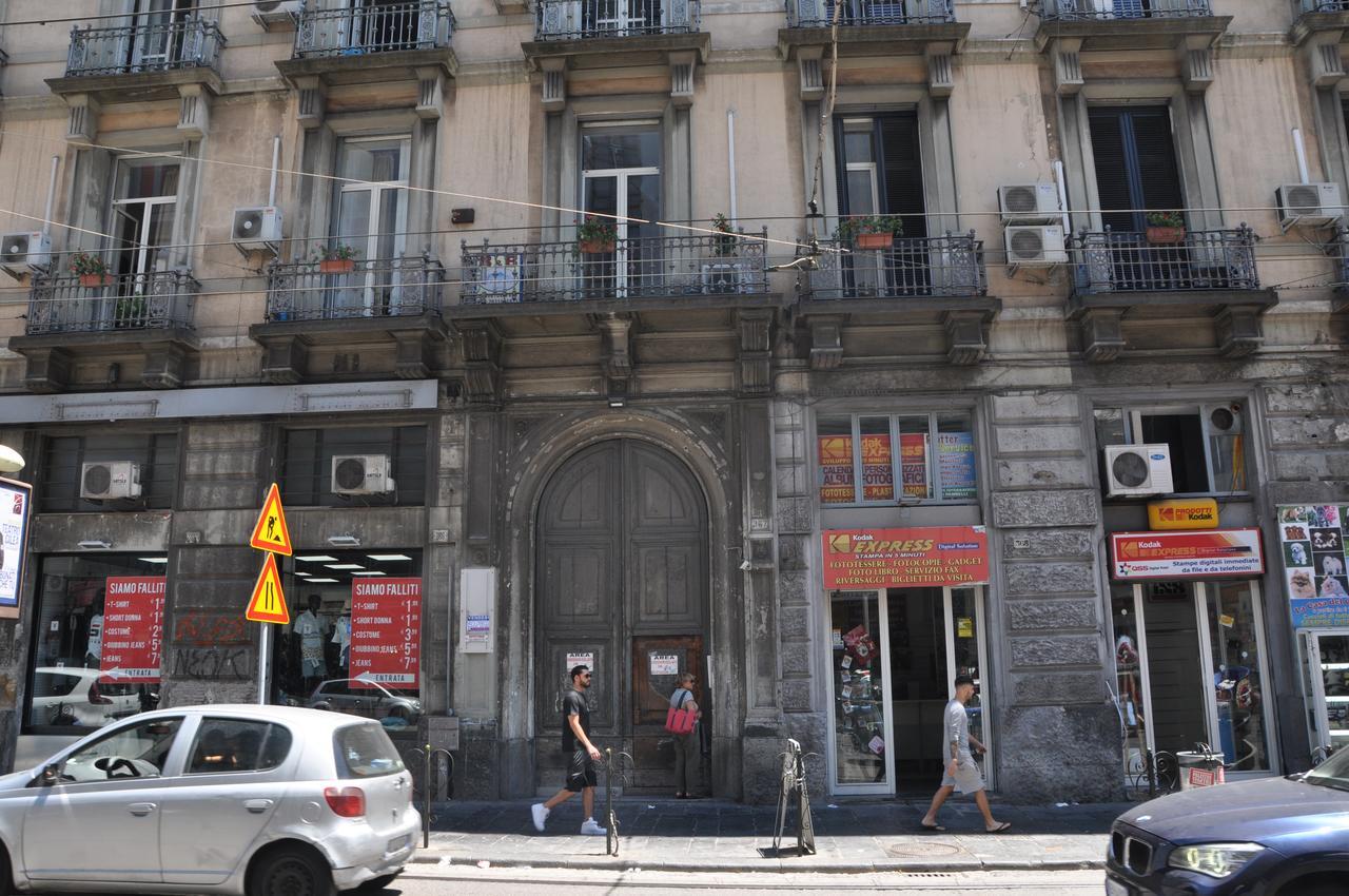 Bed and Breakfast Benvenuto A Napoli Exterior foto